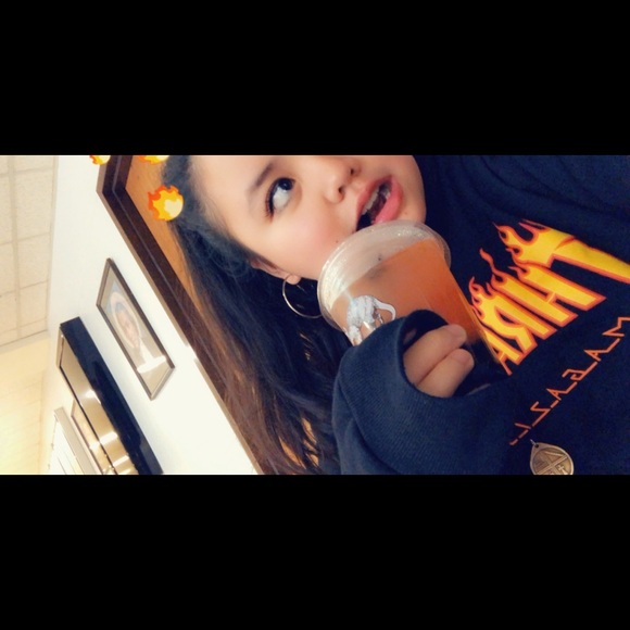 Meet your Posher, Neriah - Picture 1 of 1